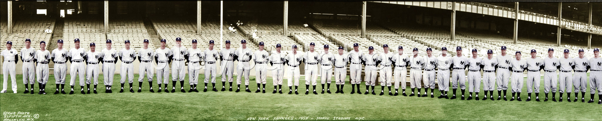 1954 NY Yankees Colorized Team Print-20x4